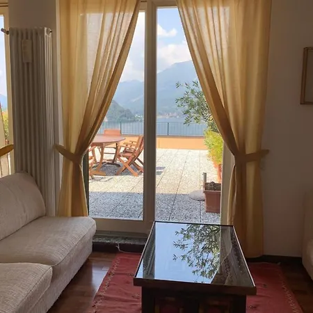 Apartment Il Terrazzo Sul Varenna