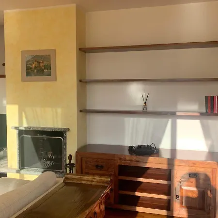 Il Terrazzo Sul アパート *